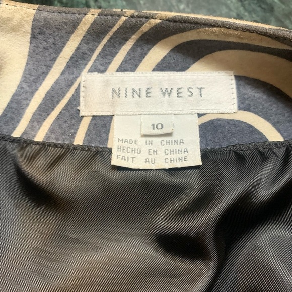 Nine West leather suede jkt & skirt..size 10, and 6 - Picture 9 of 14